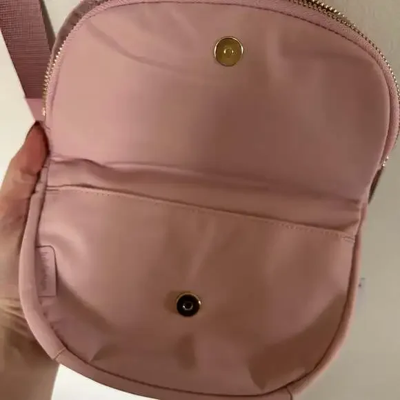 All Night Festival Bag Micro 2L Pink Pastel Gold Logo - Picture 3 of 7